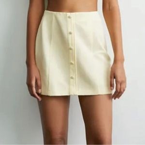 Zara Light Spring Yellow Linen Blend Mini Skirt. NWT